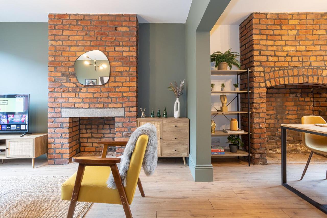 Stunning Scandi 3 Bed House In Manchester-Parking Villa Kültér fotó