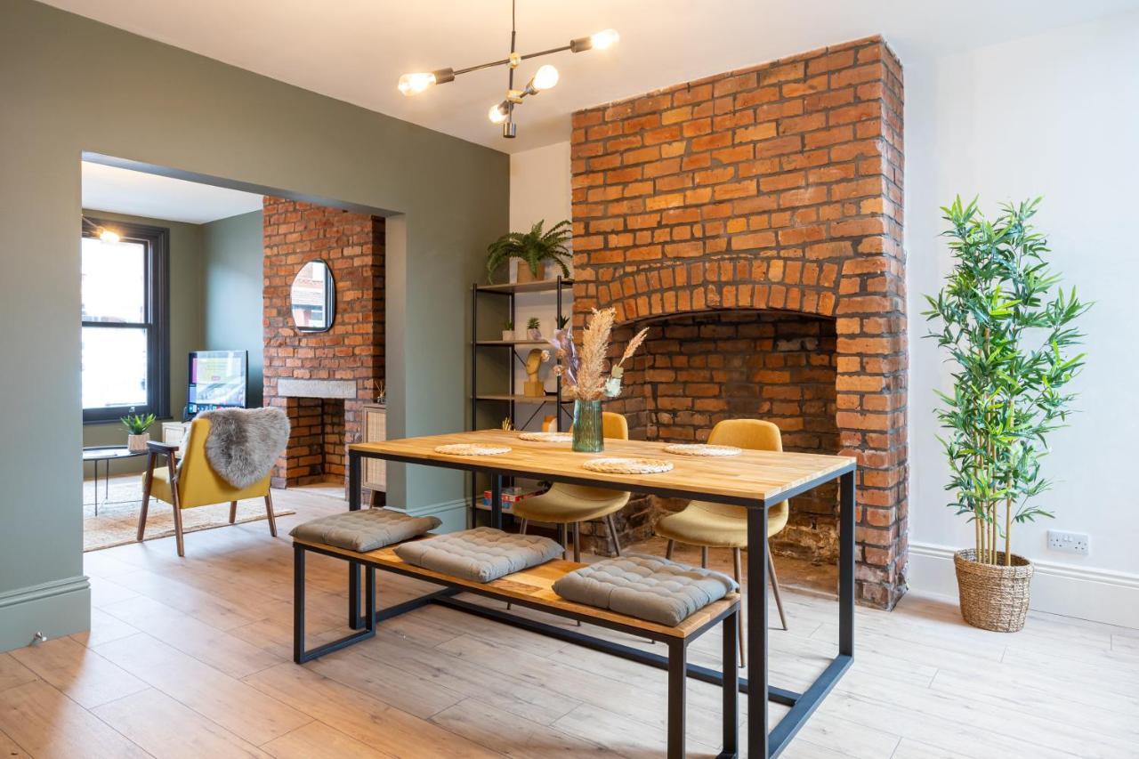Stunning Scandi 3 Bed House In Manchester-Parking Villa Kültér fotó